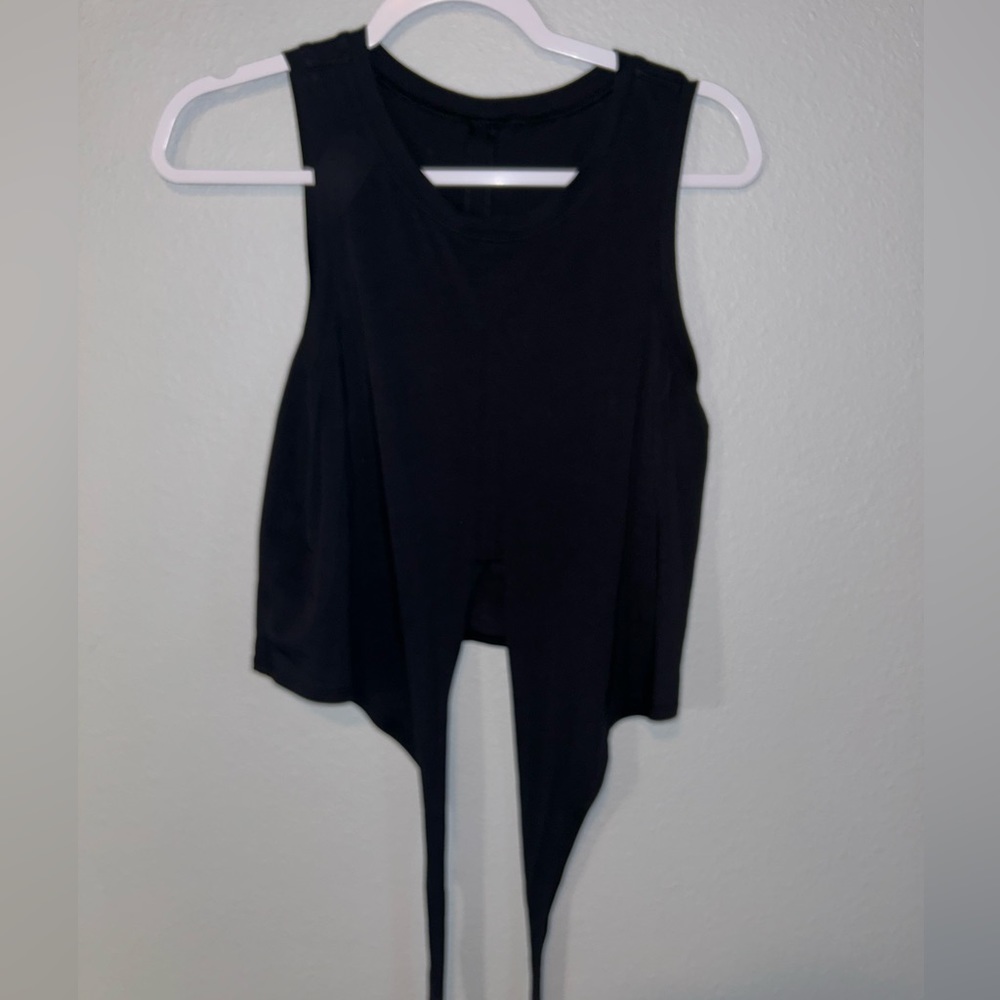 lululemon wrap around black tank top